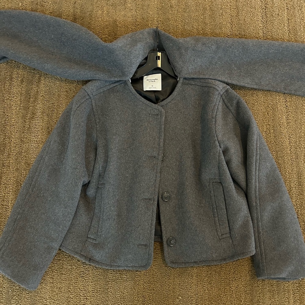 Abercrombie & Fitch Women's Gray Coat with detachable cape scarf